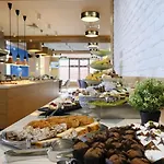 Marina Trio Апартамент