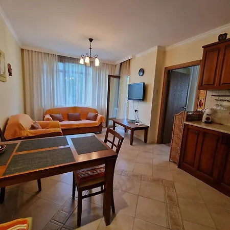 Marina Trio Apartment Sozopol